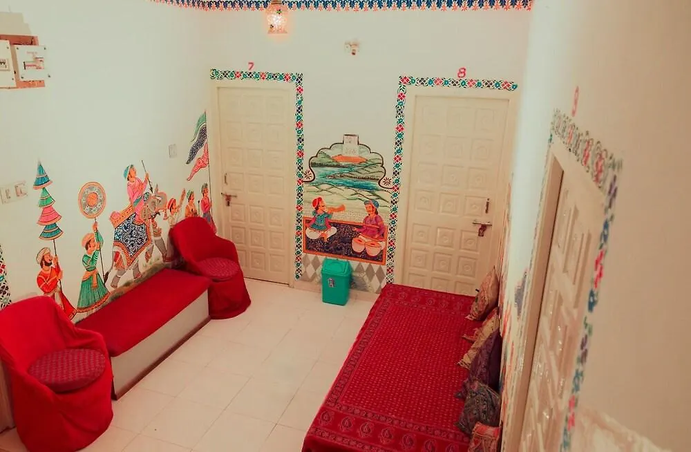 Hotel Hanuman Ghat On Lake Pichola Udaipur 2*,  India