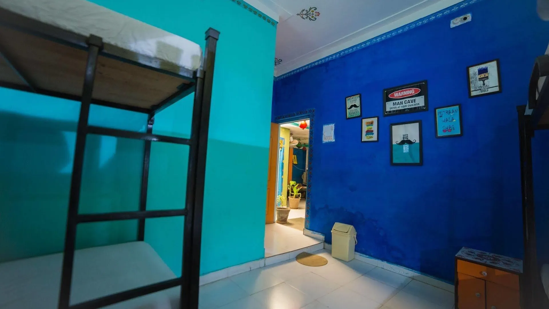 **  Hotel Hanuman Ghat On Lake Pichola Udaipur India