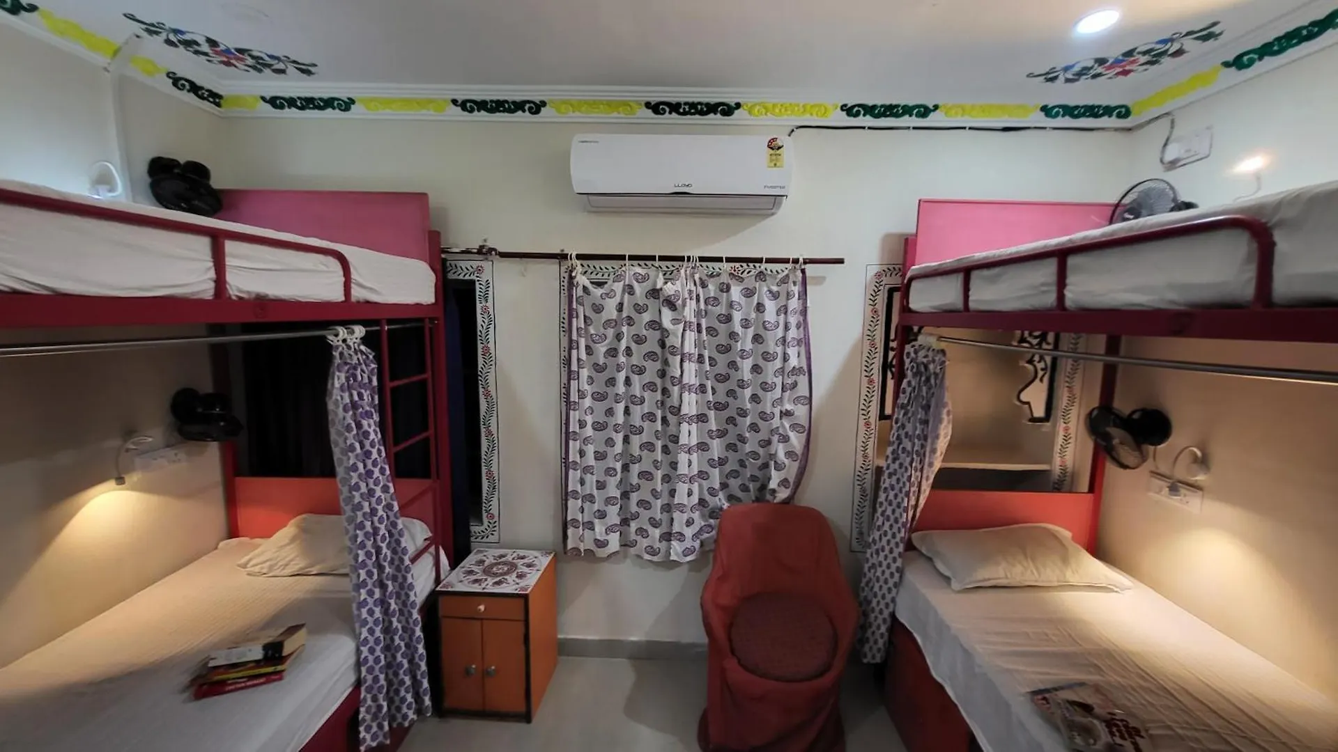 Hotel Hanuman Ghat On Lake Pichola 烏代浦