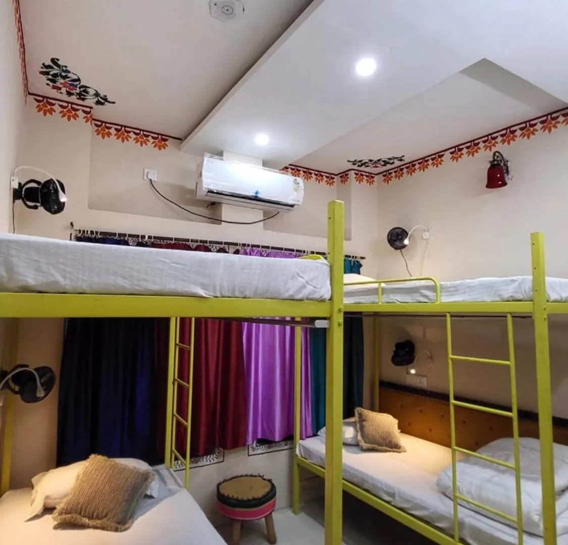 Hotel Hanuman Ghat On Lake Pichola 烏代浦