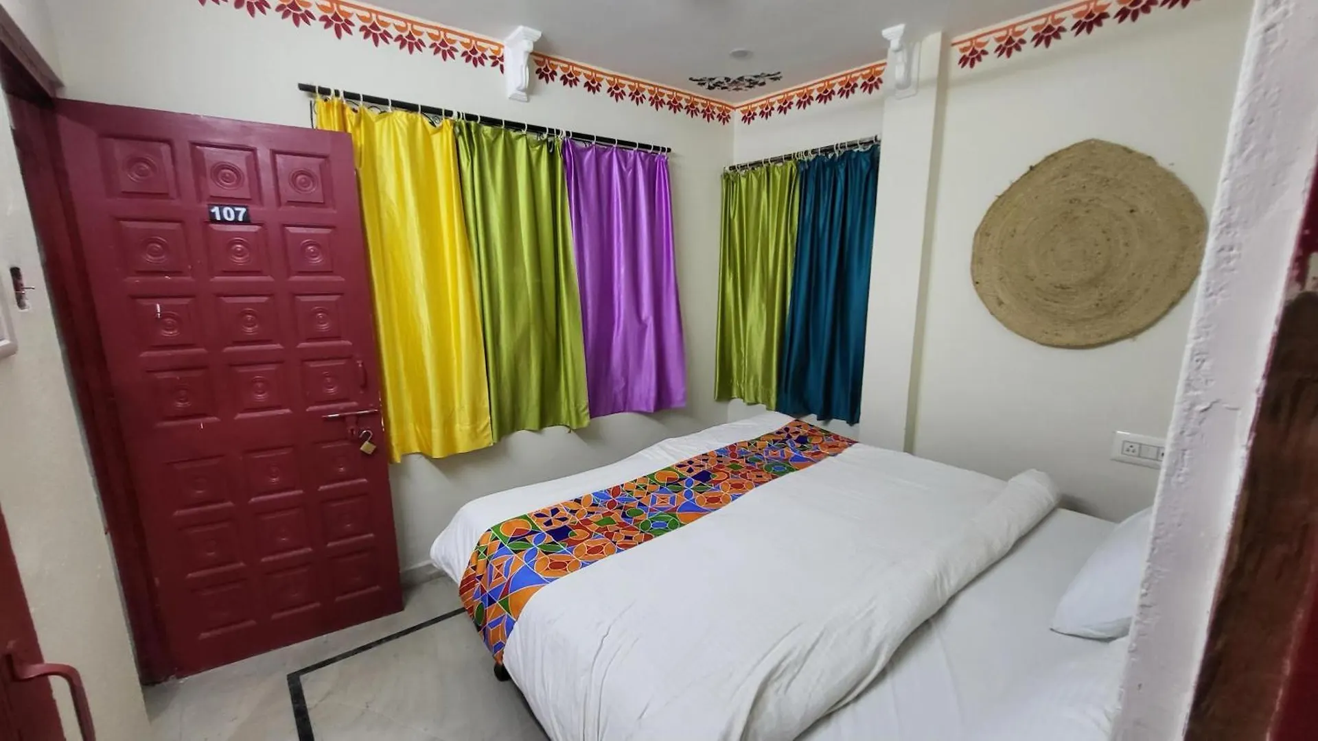 Hotel Hanuman Ghat On Lake Pichola 烏代浦