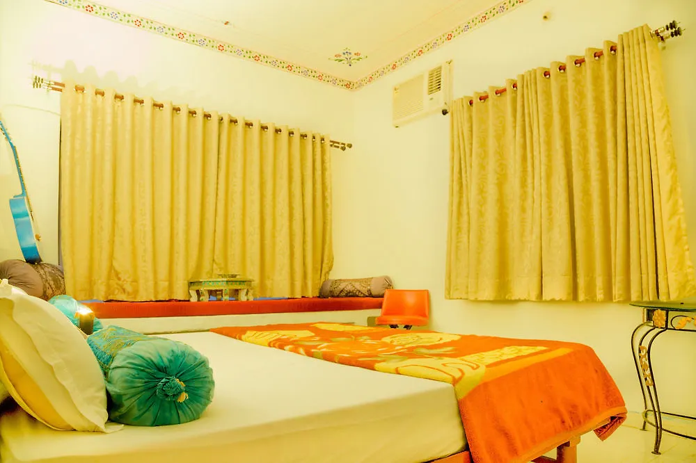 Hotel Hanuman Ghat On Lake Pichola 烏代浦
